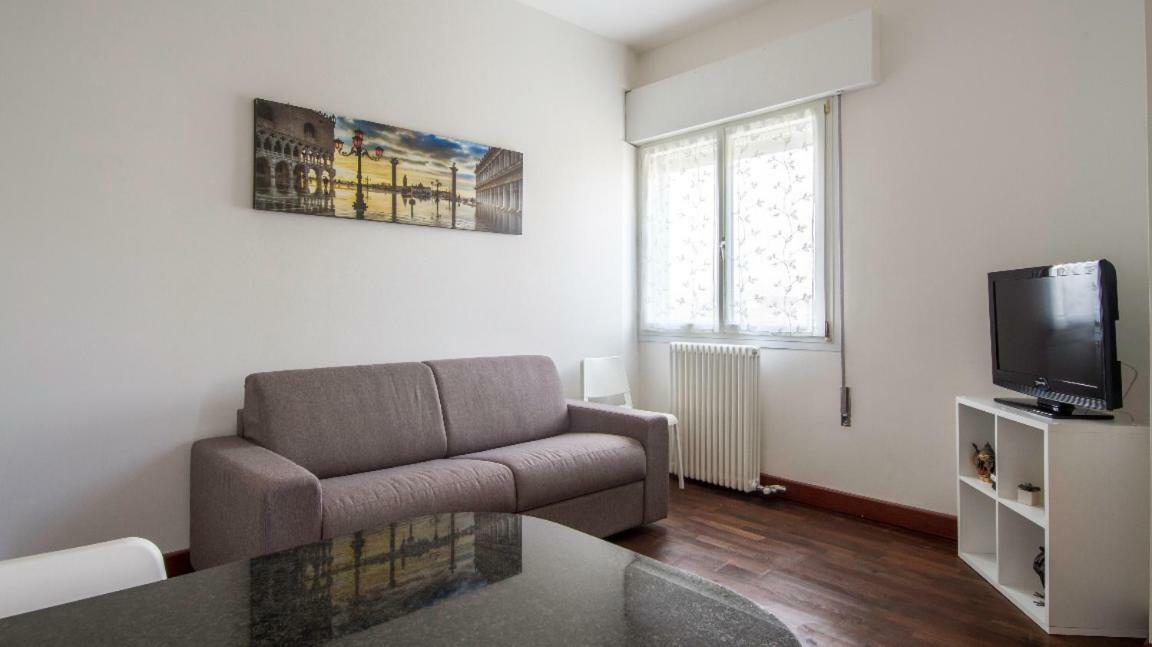 Piccolo Flat Near Venice Mestre Bagian luar foto